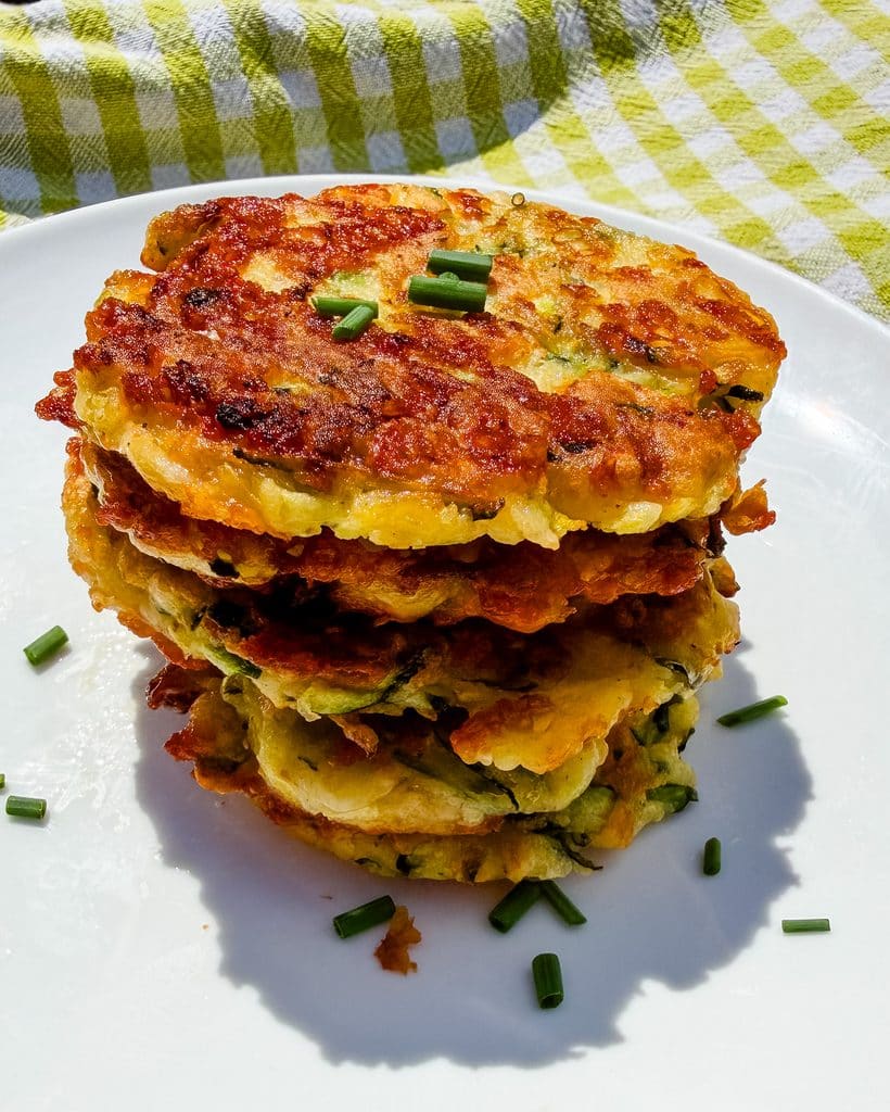 cheesey zucchini fritters tower