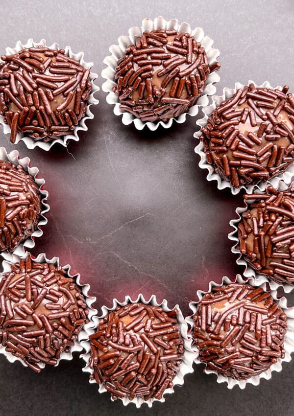 chocolate brigadeiros in a circle