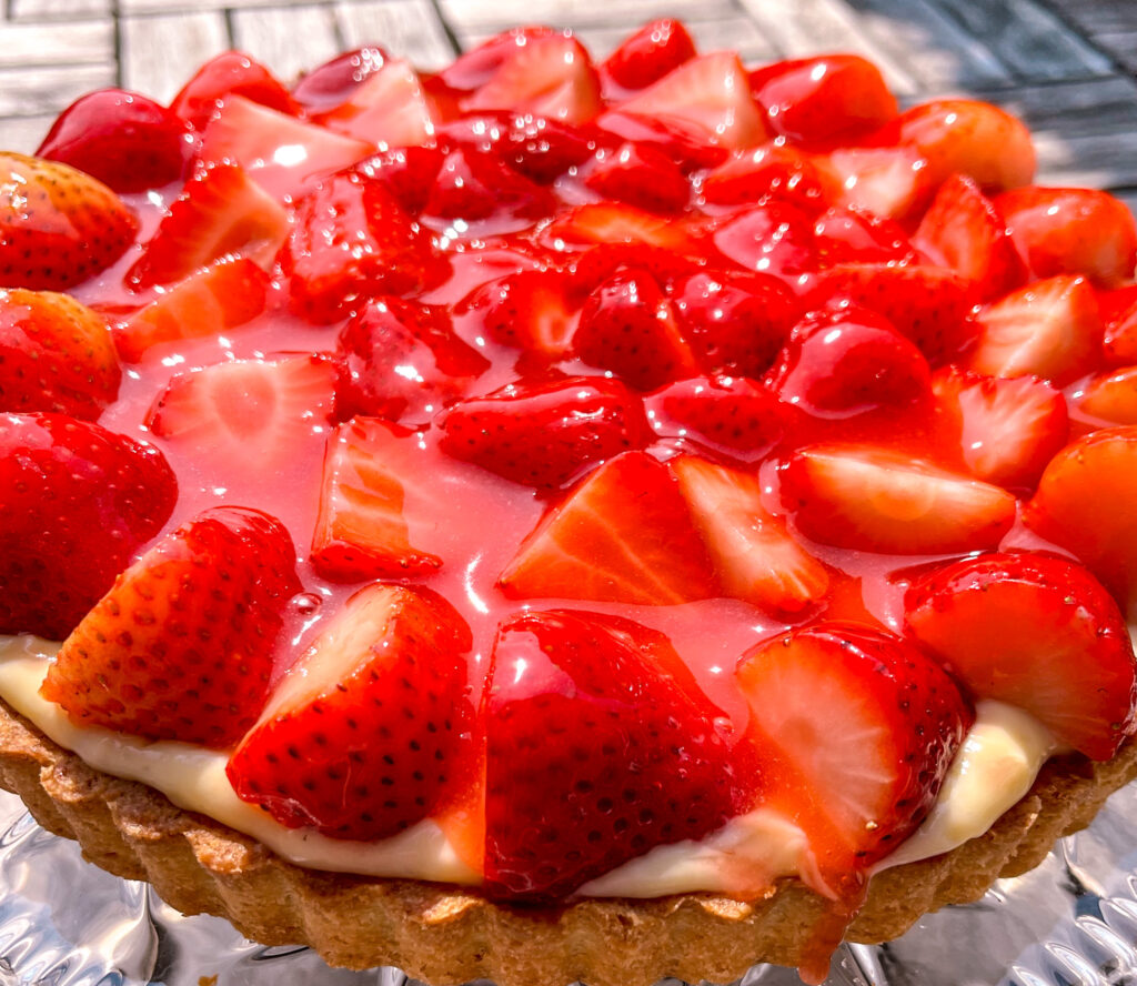 shiny strawberry tart