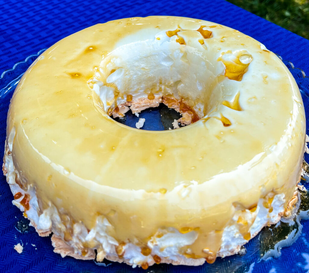 caramel cloud flan, pudim de claras molotof on a blue towel background