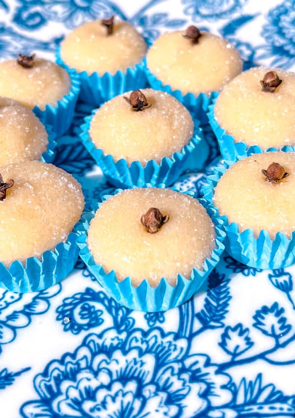 White Brigadeiros (Brigadeiro Branco)