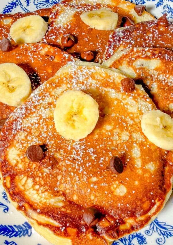 Fluffy Banana Pancakes Stuffed with Chocolate