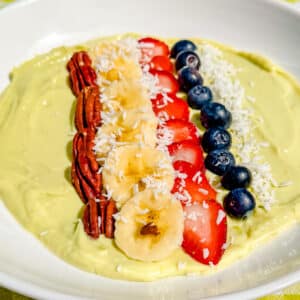 avocado smoothie bowl