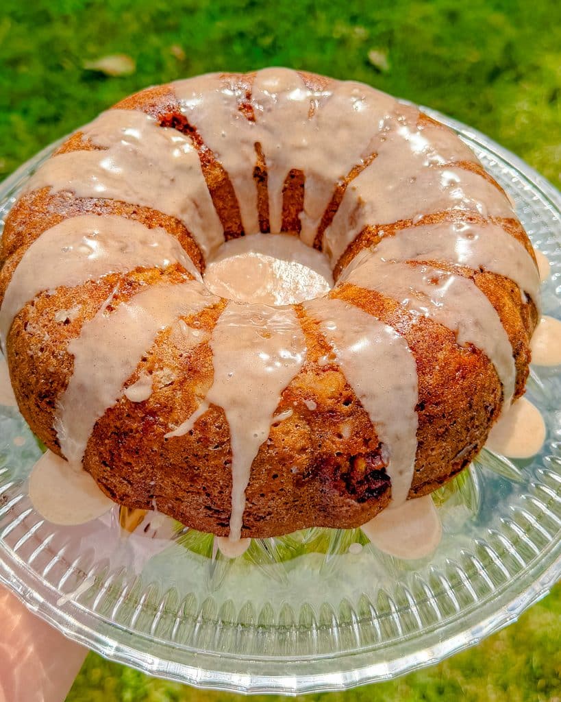 banana cake with cinnamon glaze