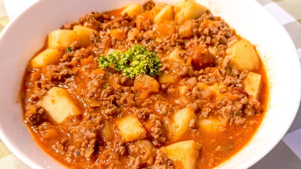 ground beef stew with butternut squash 